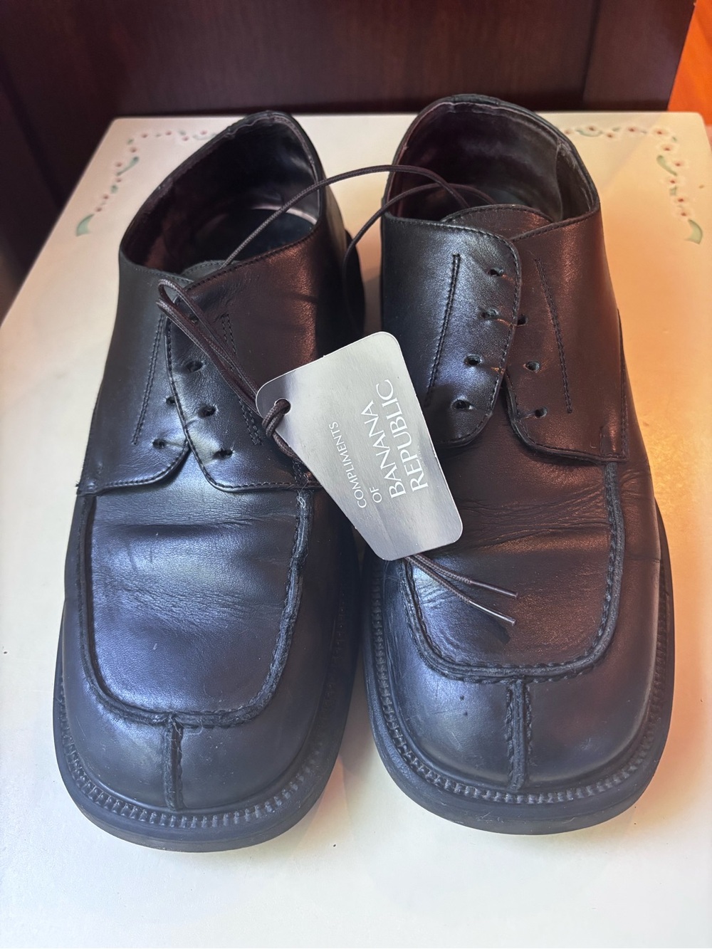 Banana Republic Men’s Black Leather Derby Dress Shoes